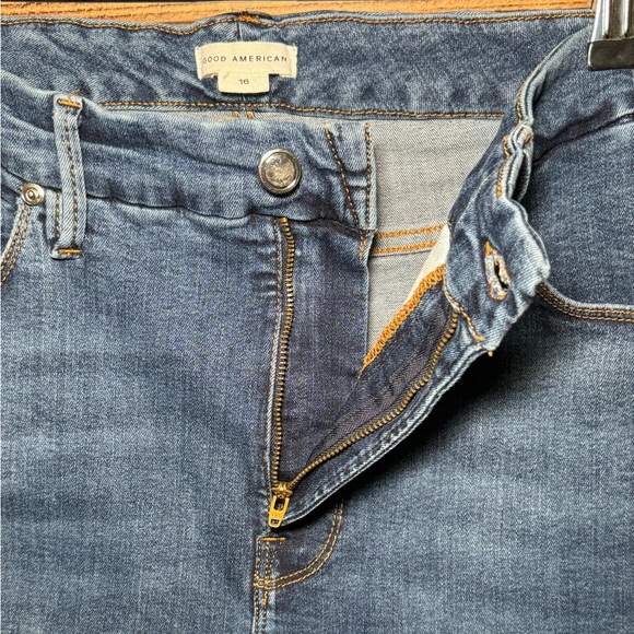 Good American Blue Distressed Jeans - Picture 4 of 12